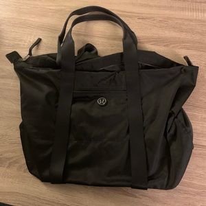 Lululemon tote bag